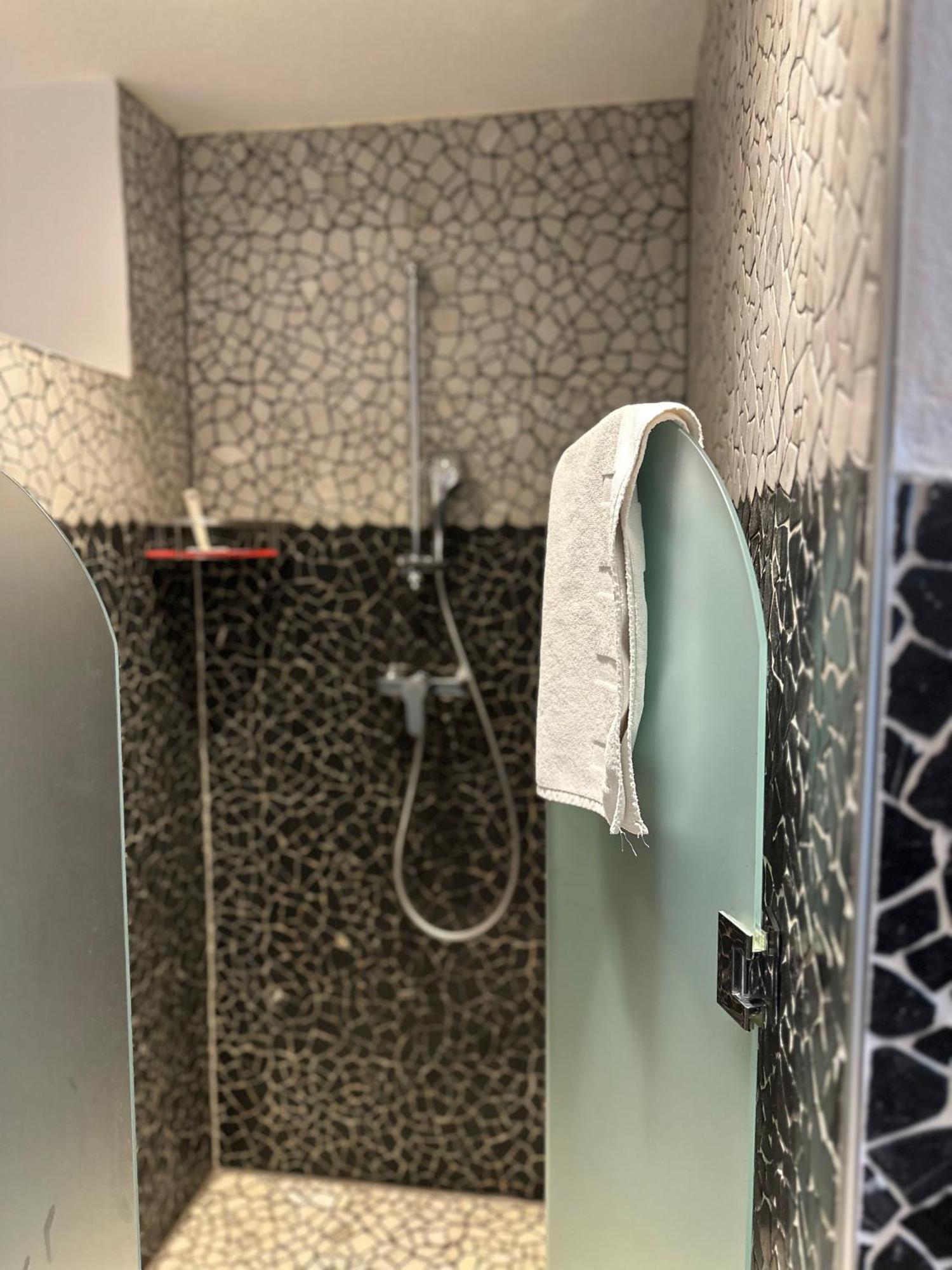 Ferienwohnung Schlossblick - 4 Sterne Sauna Pool Whirlpool Exklusiv Braunfels Ngoại thất bức ảnh