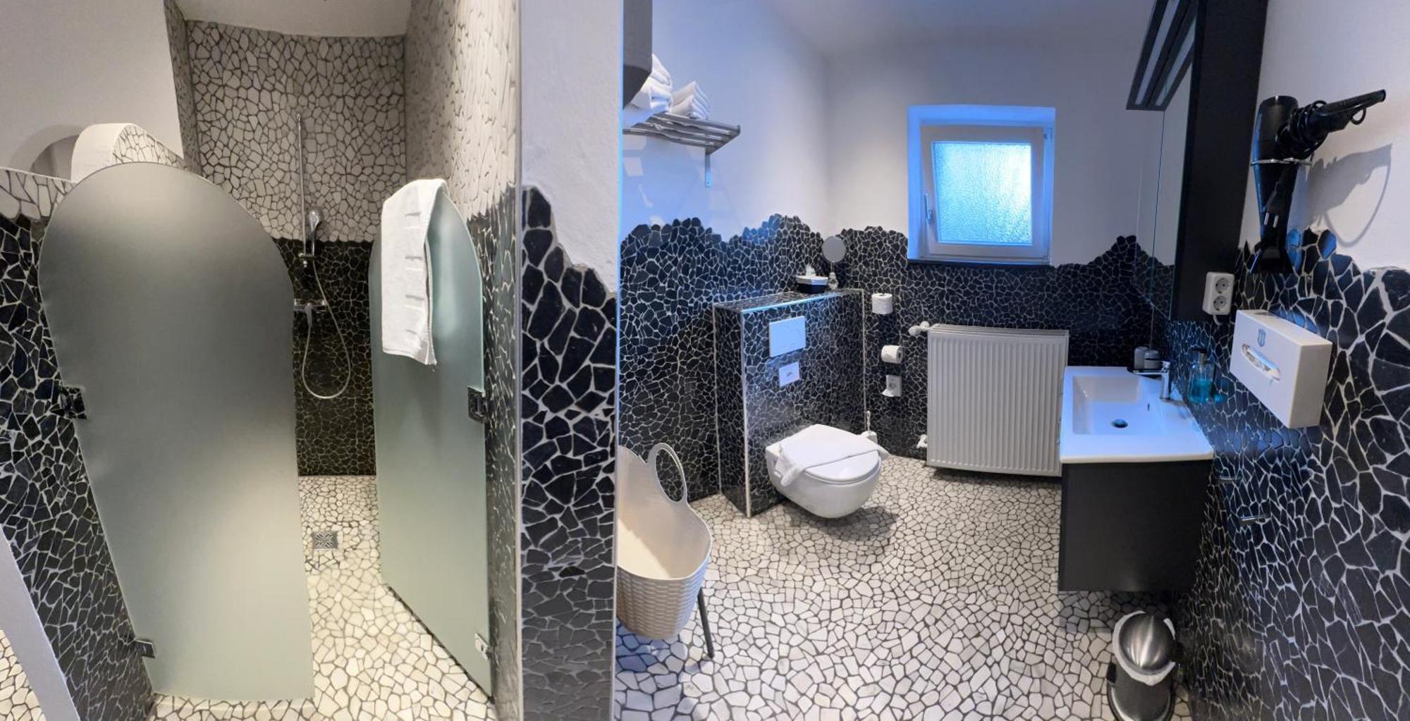 Ferienwohnung Schlossblick - 4 Sterne Sauna Pool Whirlpool Exklusiv Braunfels Ngoại thất bức ảnh